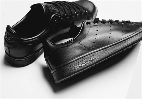 adidas stan smith all black